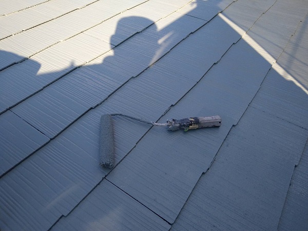 大阪府大阪市　屋根塗装　ダイヤスーパーセランマイルド　遮熱塗料は、色によって日射反射率が異なります! (5)