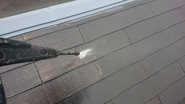 大阪府大阪市　屋根塗装　外壁塗装　高圧洗浄　チョーキング現象とは (1)