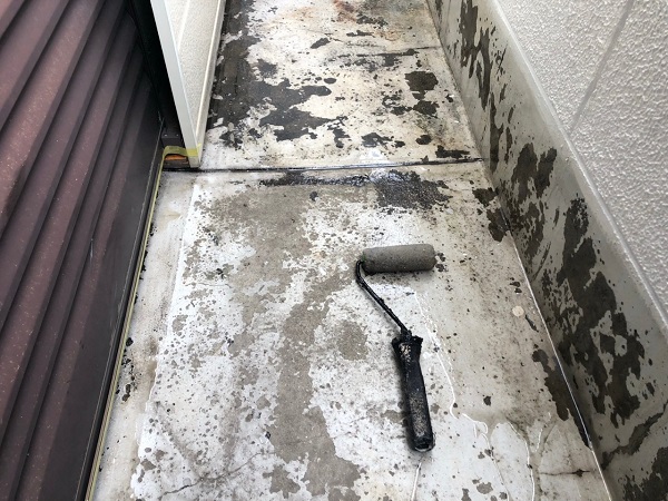 大阪府大東市　外壁塗装・防水工事　雨漏り補修　ウレタン防水　密着工法 (3)
