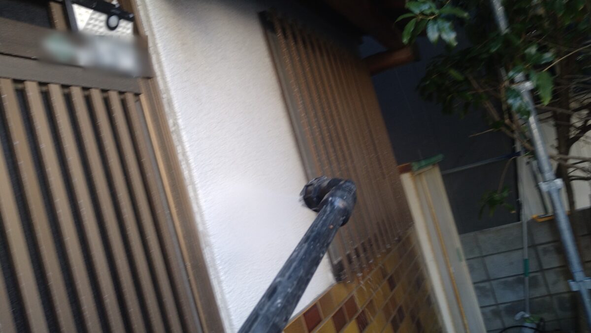 大阪府摂津市　T様邸　外壁塗装工事　高圧洗浄を行いました！