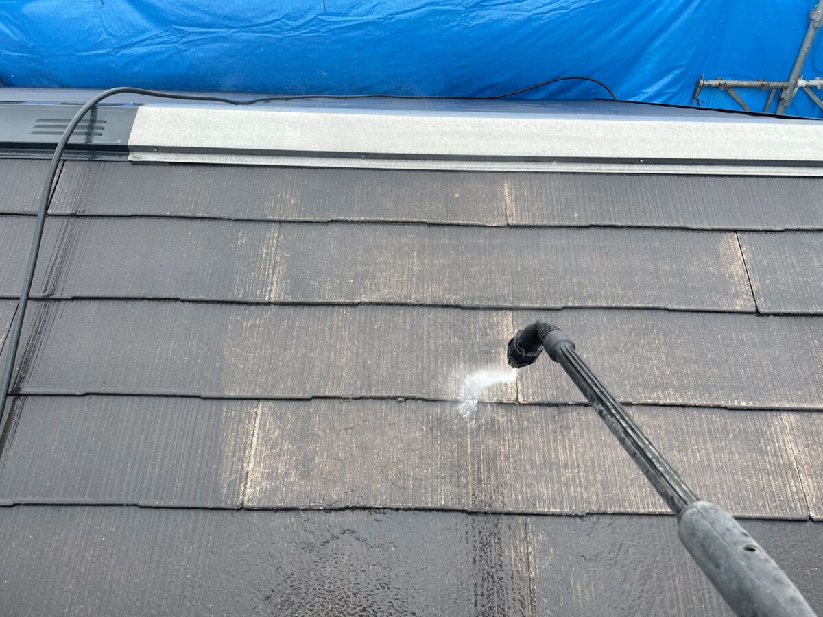 大阪府大阪市　T様邸　屋根・外壁塗装工事　屋根の高圧洗浄を行いました！