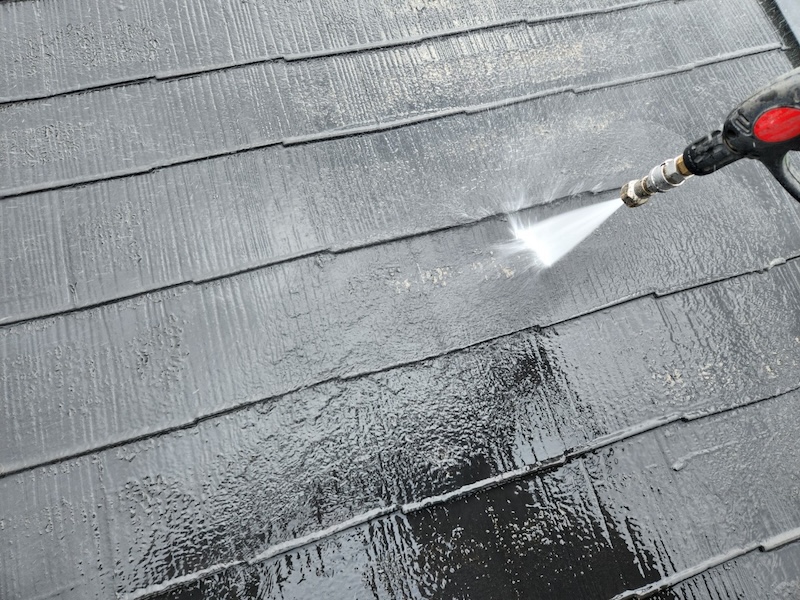 大阪府摂津市　屋根塗装・外壁塗装・防水工事　屋根の高圧洗浄