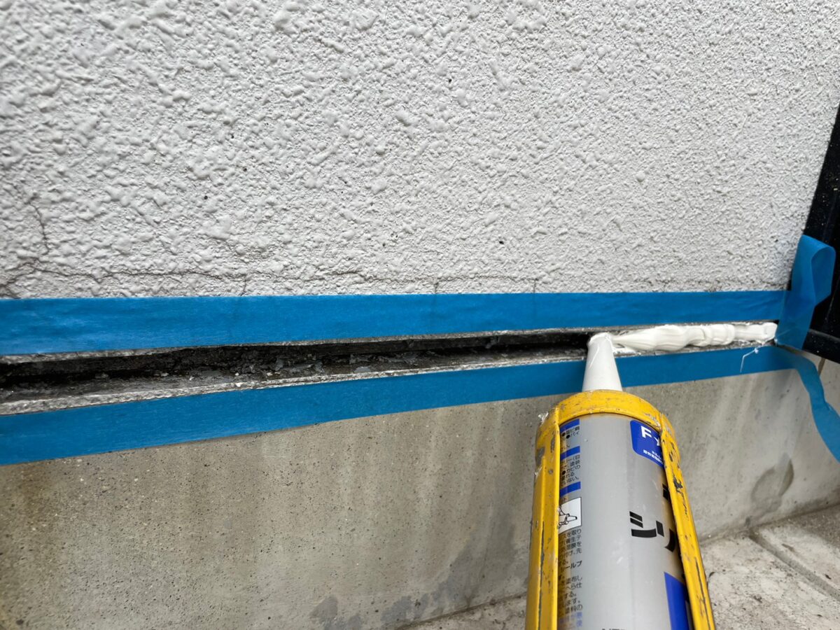 大阪府摂津市　屋根塗装・外壁塗装・防水工事　コーキング工事とは？