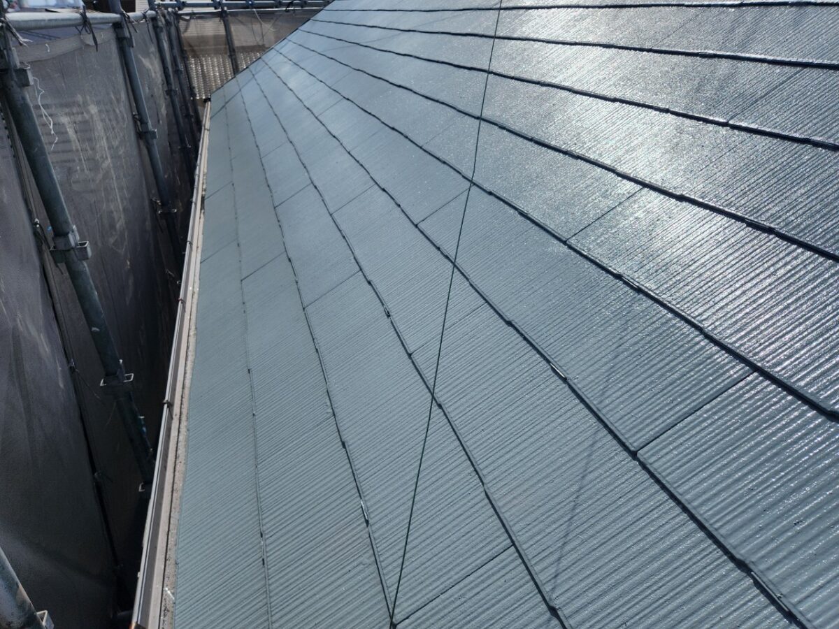 スレート屋根の塗装工程を解説