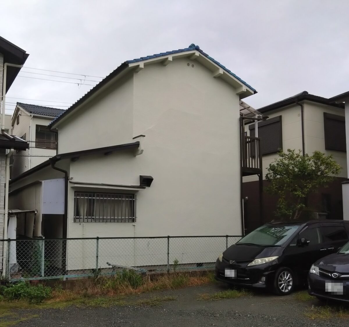 屋根塗装・外壁塗装工事が完了。施工前後をレポート！｜大阪府大阪市