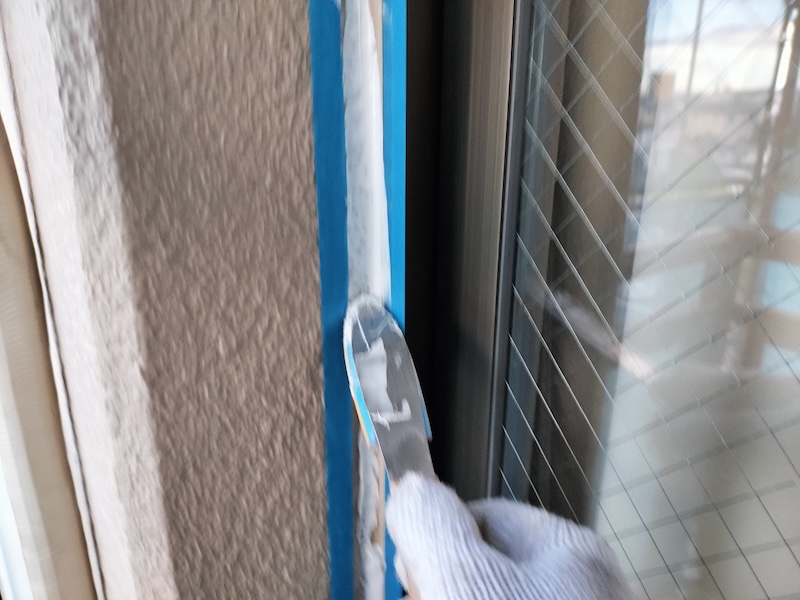 大阪府摂津市｜開口部のシーリング打ちを行いました