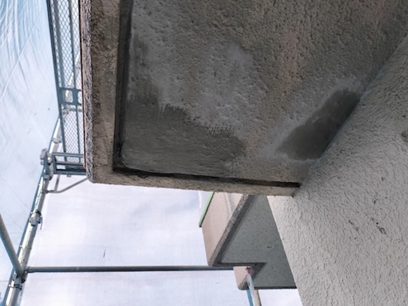 剥離した外壁を補修しました｜大阪府摂津市