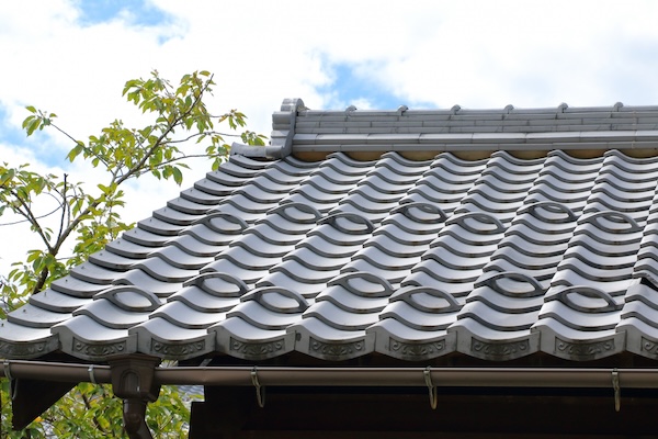 屋根はどんなメンテナンス方法がある？工事を考えていただく時期の目安もご紹介！