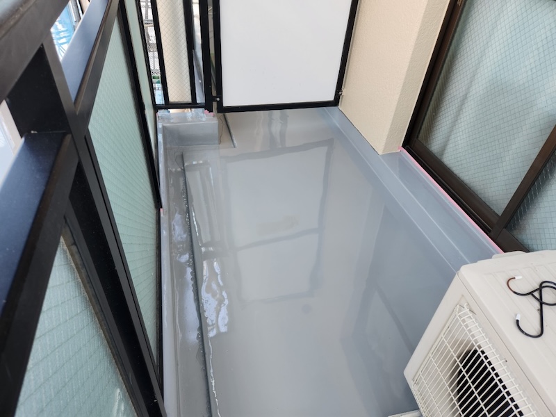 大阪府摂津市｜ベランダはウレタン防水で施工しました！