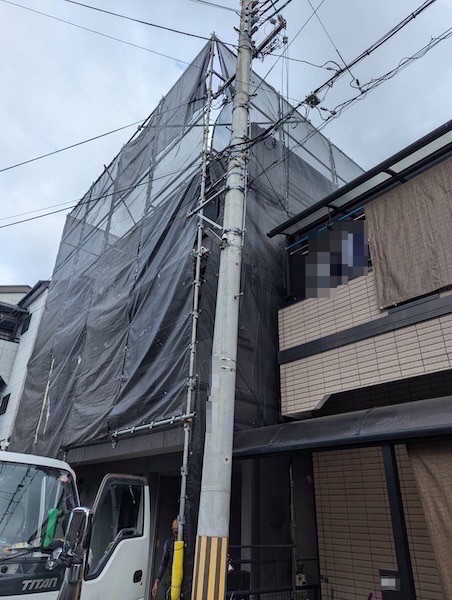 大阪府寝屋川市｜塗装塗装工事で行う高圧洗浄とはどんな作業？