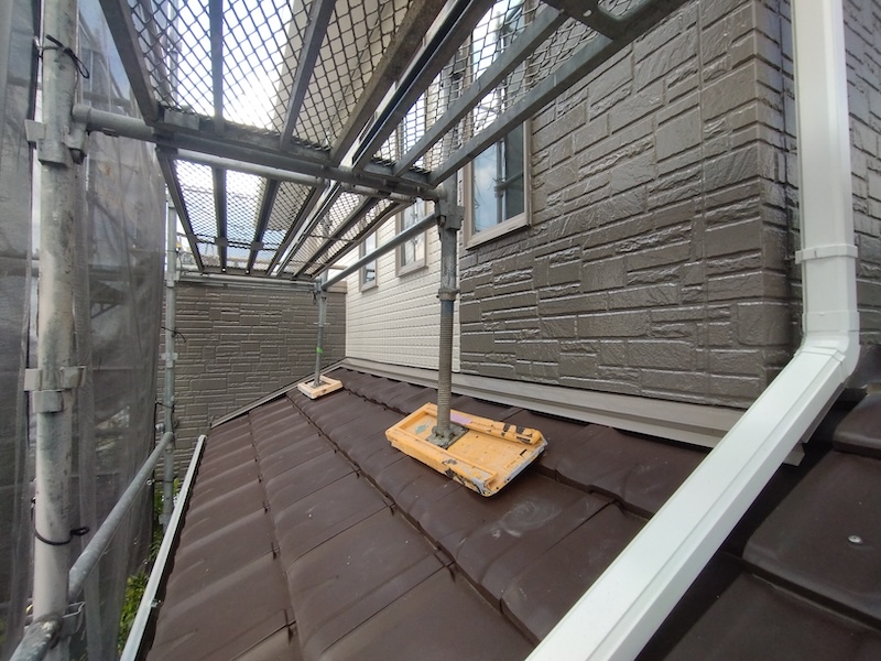 破損した瓦を差し替えました｜大阪府寝屋川市
