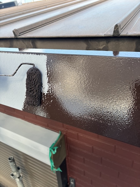 二階屋根の軒先の板金箇所を塗装しました！｜大阪府大阪市