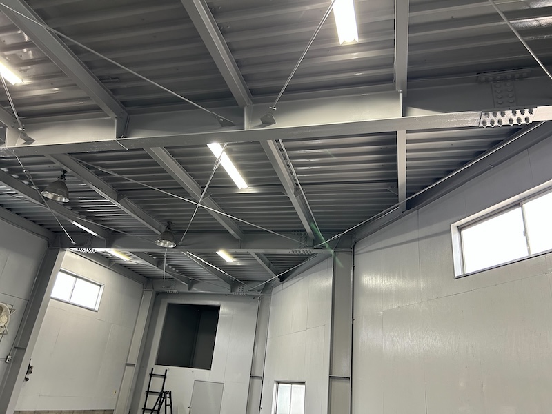 大阪府寝屋川市｜車庫の塗装が完了しました！施工後をレポート