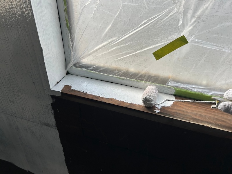 車庫の窓枠を塗装しました！｜大阪府寝屋川市