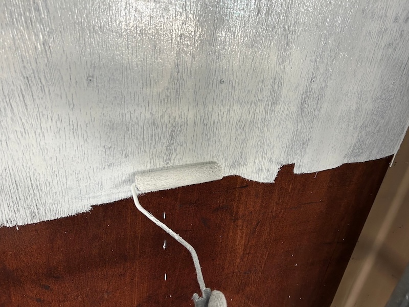 大阪府寝屋川市｜車庫の壁合板を塗装しました！