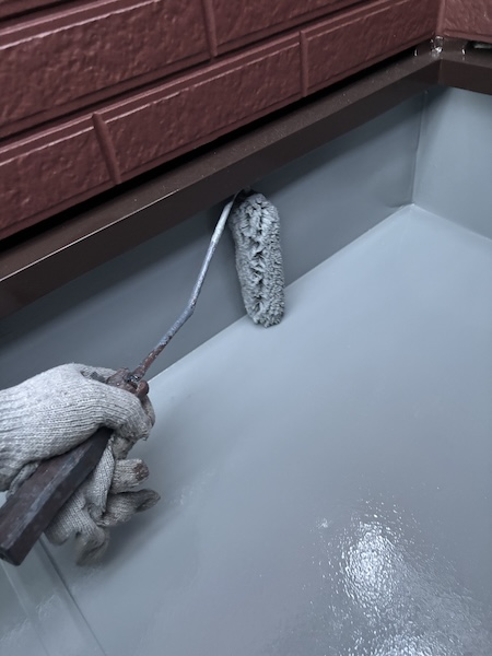 大阪府大阪市|ベランダ防水工事 トップコートを塗装しました!