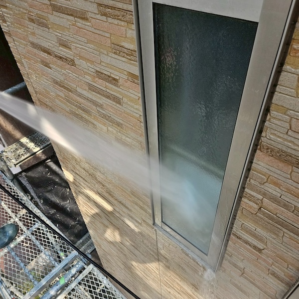 高圧洗浄中の注意点についてお話しします!|大阪府摂津市