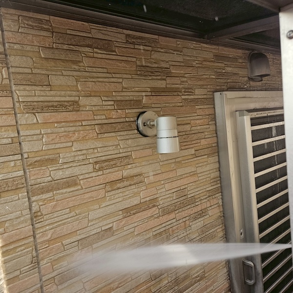 大阪府摂津市|Y様から外壁塗装とコーキング工事のご依頼をいただきました!