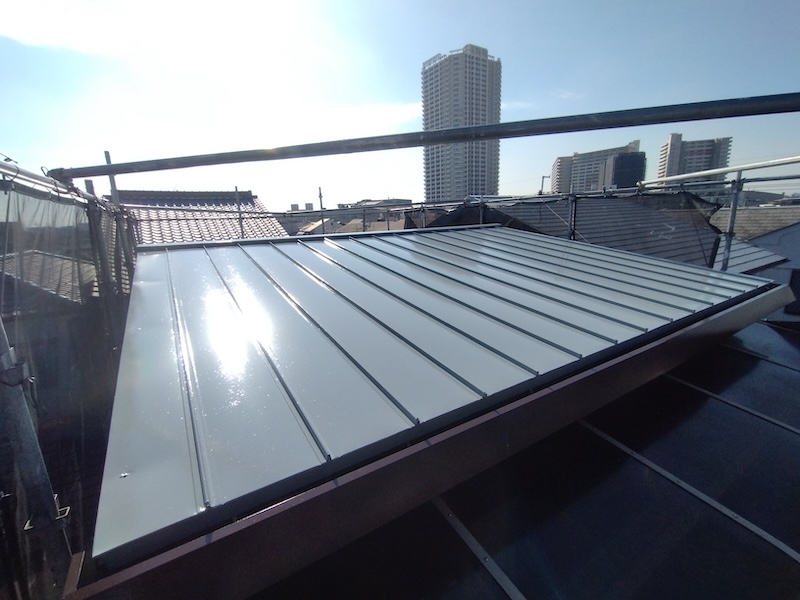 大阪府大阪市｜金属屋根を塗装するタイミングはいつ？