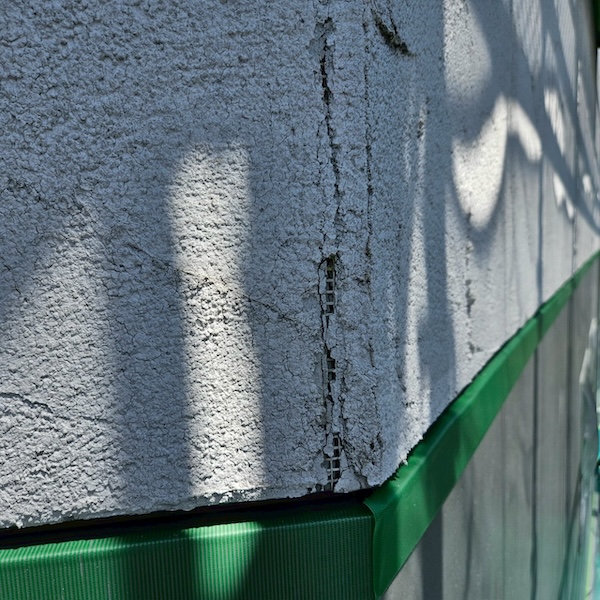 ジョリパットの下地補修を行いました|大阪府摂津市