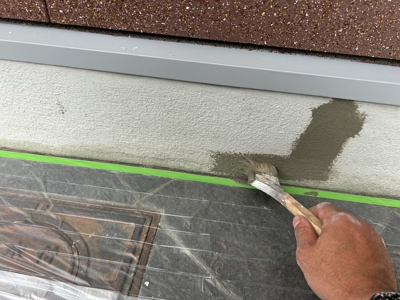 大阪府摂津市|ベランダトップコートの再塗装と水切りや配管の塗装を行いました!