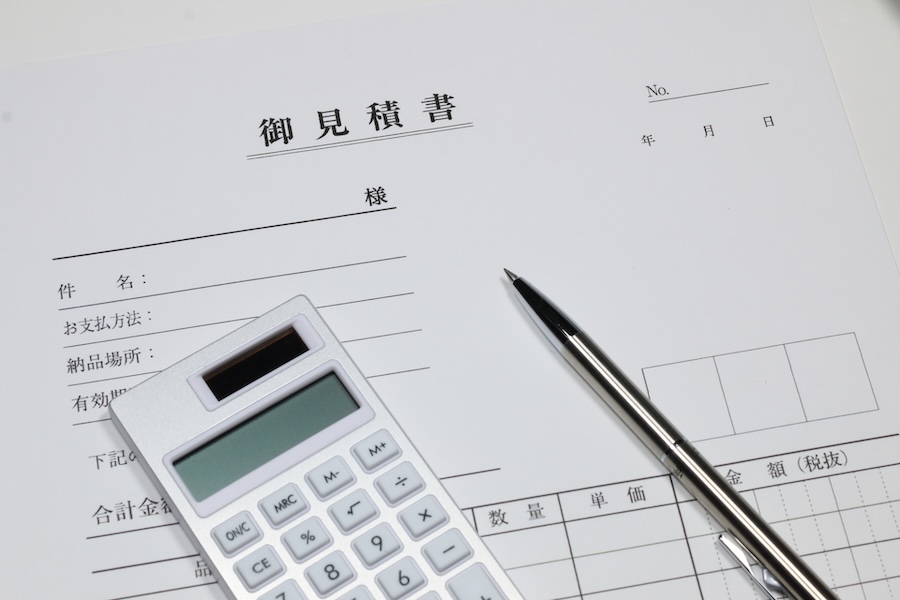 「葺き替え」と「カバー工法」のどちらを選べばいい?工事を決める判断基準を解説