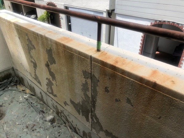 大阪府大東市　外壁塗装・防水工事　雨漏り補修　施工前の状態