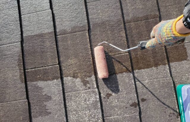 大阪府大阪市　I様邸　スレートのひび割れ補修とシーラー塗布　屋根塗装は下地処理と下塗りが大事！