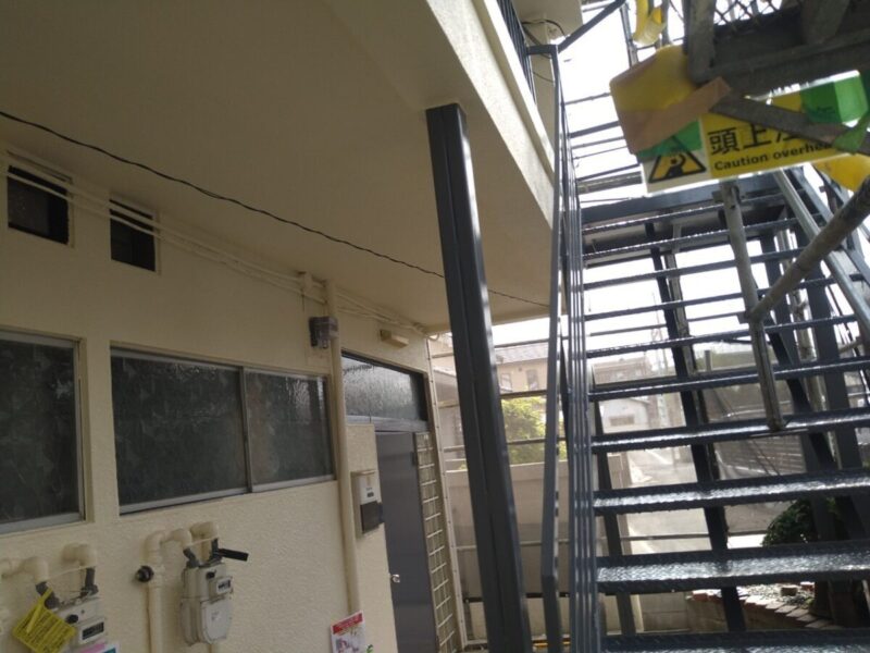 大阪府高槻市　外壁塗装工事　付帯部　鉄骨階段塗装