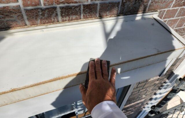 外壁塗装の耐久性を左右する下地処理とは？
