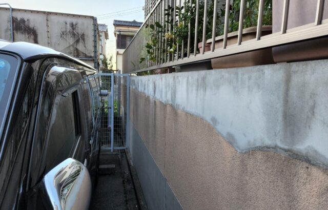 大阪府寝屋川市　外壁塗装工事　付帯部　塀の高圧洗浄～下地処理シーリング補修