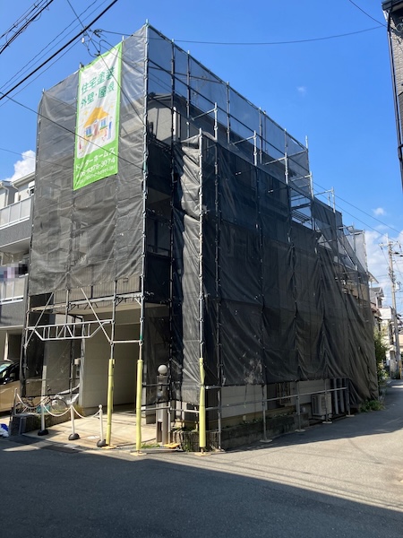 大阪府寝屋川市｜足場の組み立て設置を行いました