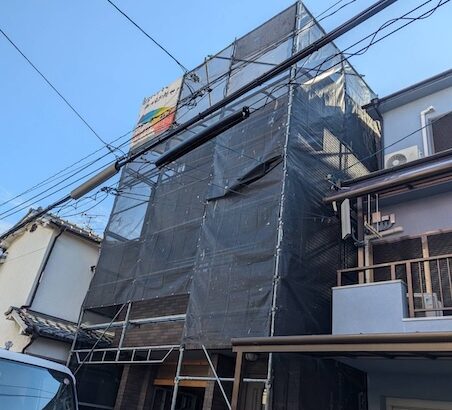 大阪府大阪市｜S様より屋根塗装・外壁塗装工事のご依頼！足場の組み立て設置
