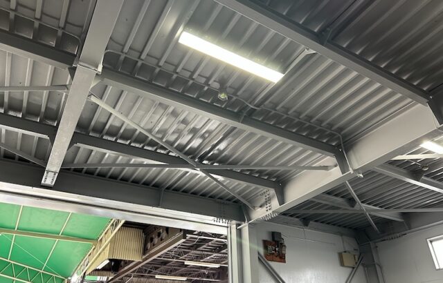 大阪府寝屋川市｜車庫の塗装が完了しました！施工後をレポート