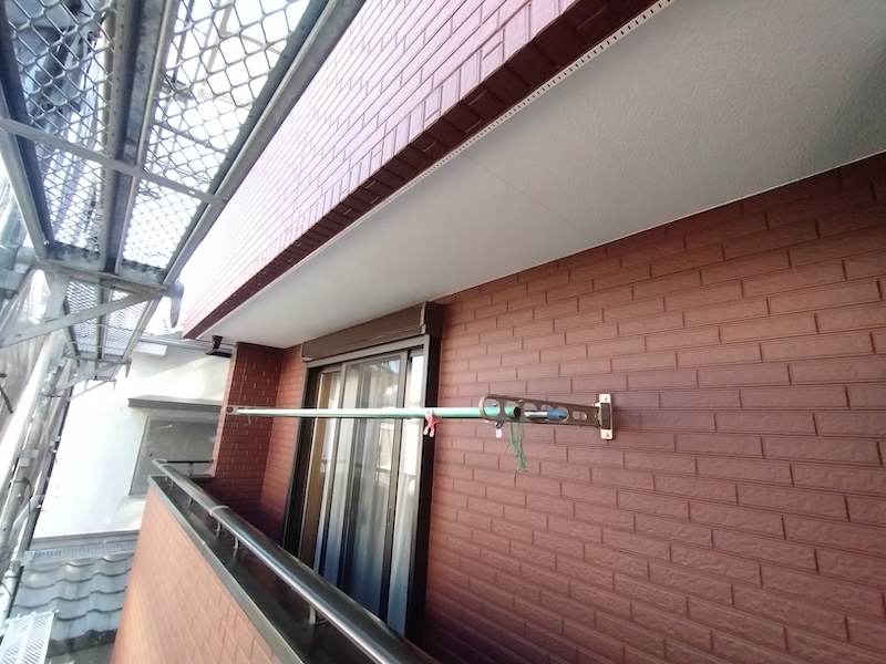 大阪府大阪市｜バルコニー下の天井を塗装しました！