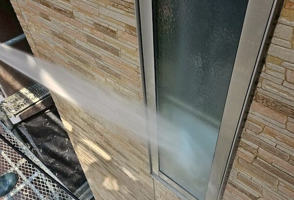 高圧洗浄中の注意点についてお話しします！｜大阪府摂津市