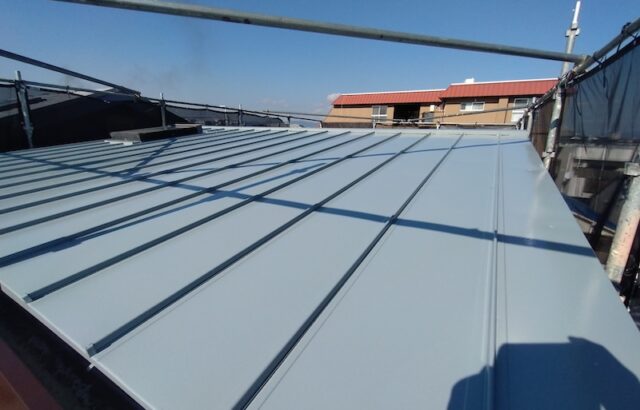 大阪府大阪市｜金属屋根を塗装するタイミングはいつ？