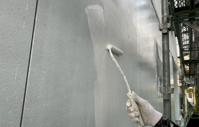 打放しコンクリート シーリング処理とPコン処理〜仕上げ塗装をレポート|大阪府摂津市