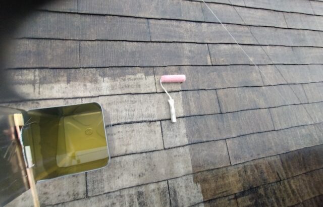 棟板金と水切りの錆止め塗装とスレートのシーラー下塗りを行いました|大阪府吹田市